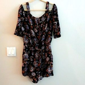 Adorable romper never worn.
